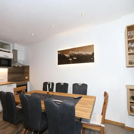 Apartment Apartment In Fuegen Near Spieljochbahn, Cleaning Included *