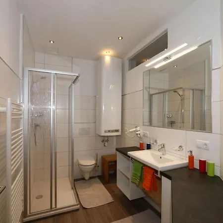 Apartment In Fuegen Near Spieljochbahn, Cleaning Included Apartment Fuegen