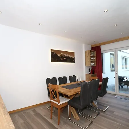 Apartment In Fuegen Near Spieljochbahn, Cleaning Included Fuegen